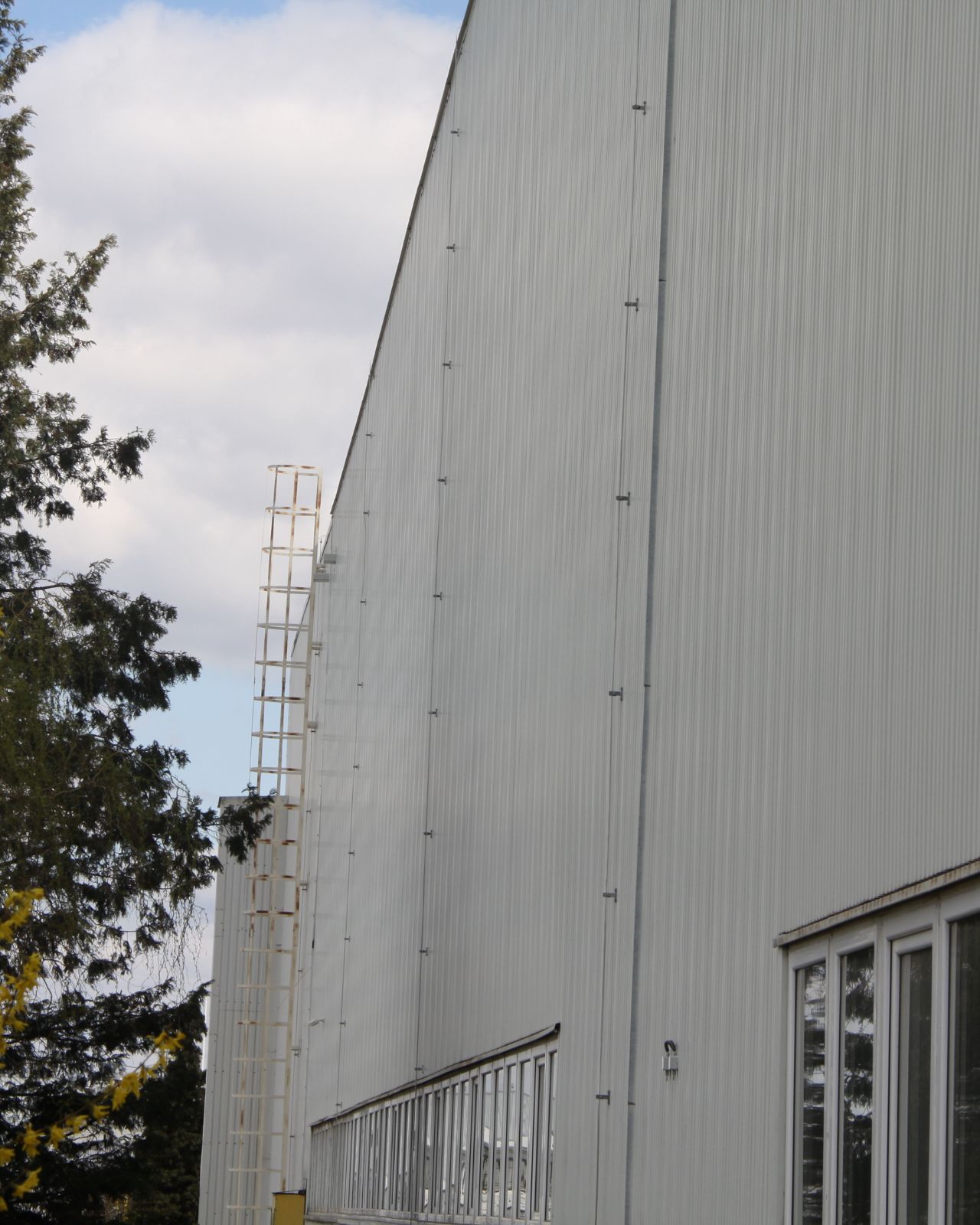 Instalacja odgromowa obiektów przemysłowych Instalacja odgromowa obiektów przemysłowych